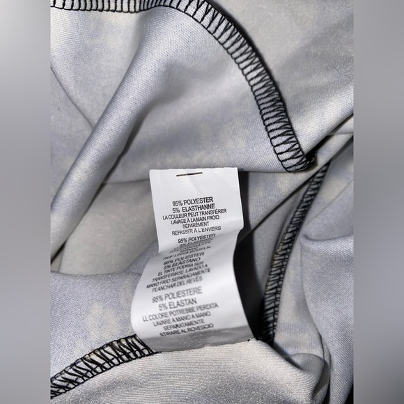 PrettyLittleThings Contrasting Dragon Women Black Tie Front Jumpsuit NWT Large - Picture 7 of 8